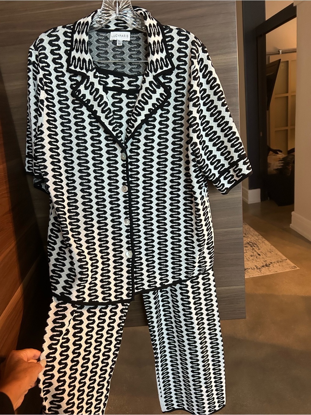 Lucey Paris Two-Piece Black & White Knit Set, small pants, large top. Fits M/L